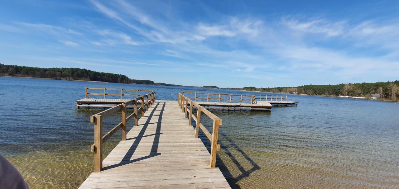 Holiday home Lemo - Nad Samym Jeziorem, Nowe W Pelni Wyposazone Z Miejscem Parkingowym Borsk